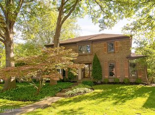 513 Rothbury Ln, Douglass Hills, KY 40243