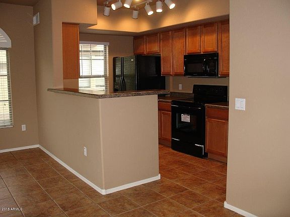 4th image of 2401 E RIO SALADO Parkway #1037