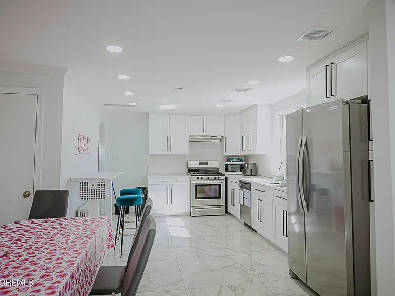 295 Roosevelt Ave — Photo 15