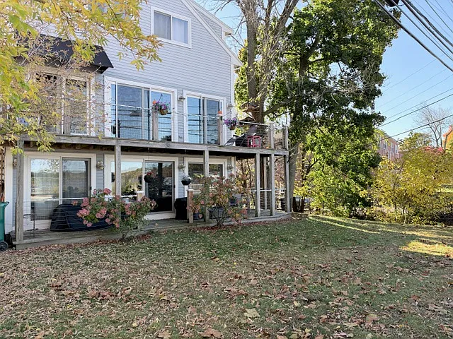 38 Lake Ave #1