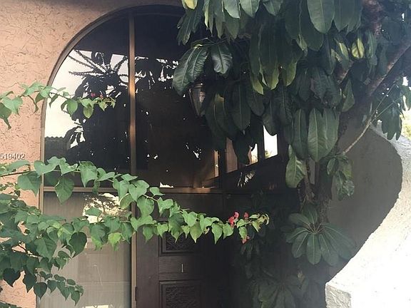 4th image of 9280 Biscayne Blvd APT F