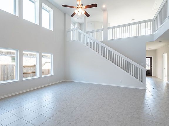 4th image of 14218 Alberta Spruce Ln
