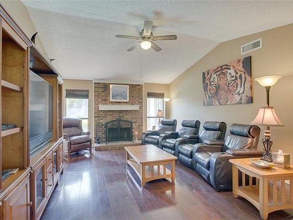 5th image of 1502 Bergen Dr