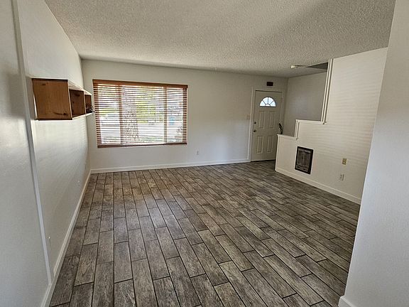 3rd image of 1239 Southwood Dr