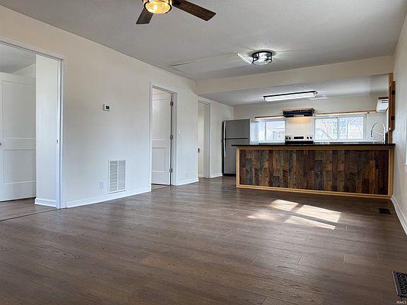 3rd image of 1420 Kimmell Rd