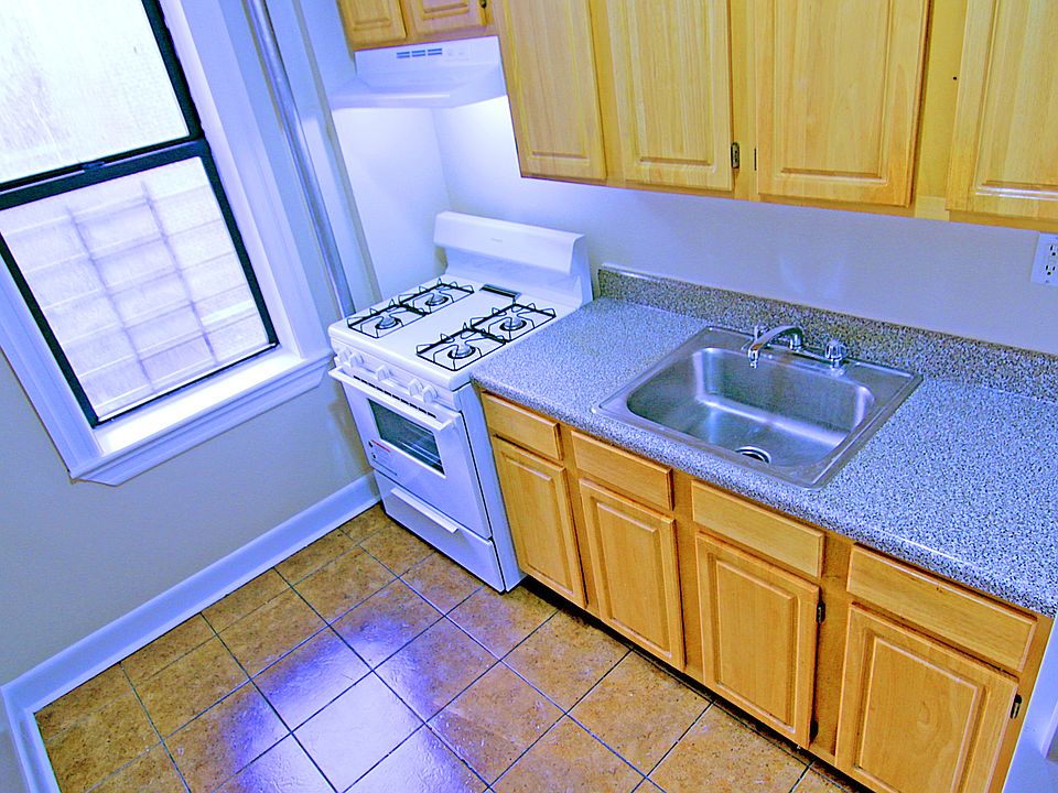 1st image of 1683 University Ave APT 2A