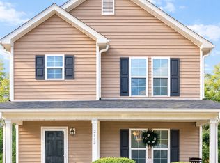 2712 Patbrook Ln, Raleigh, NC 27610