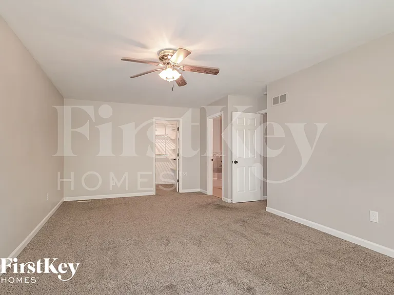 721 Cedar Glen Dr — Photo 10