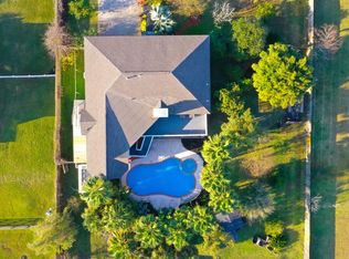 11255 Homrighaus Rd, Galveston, TX 77554