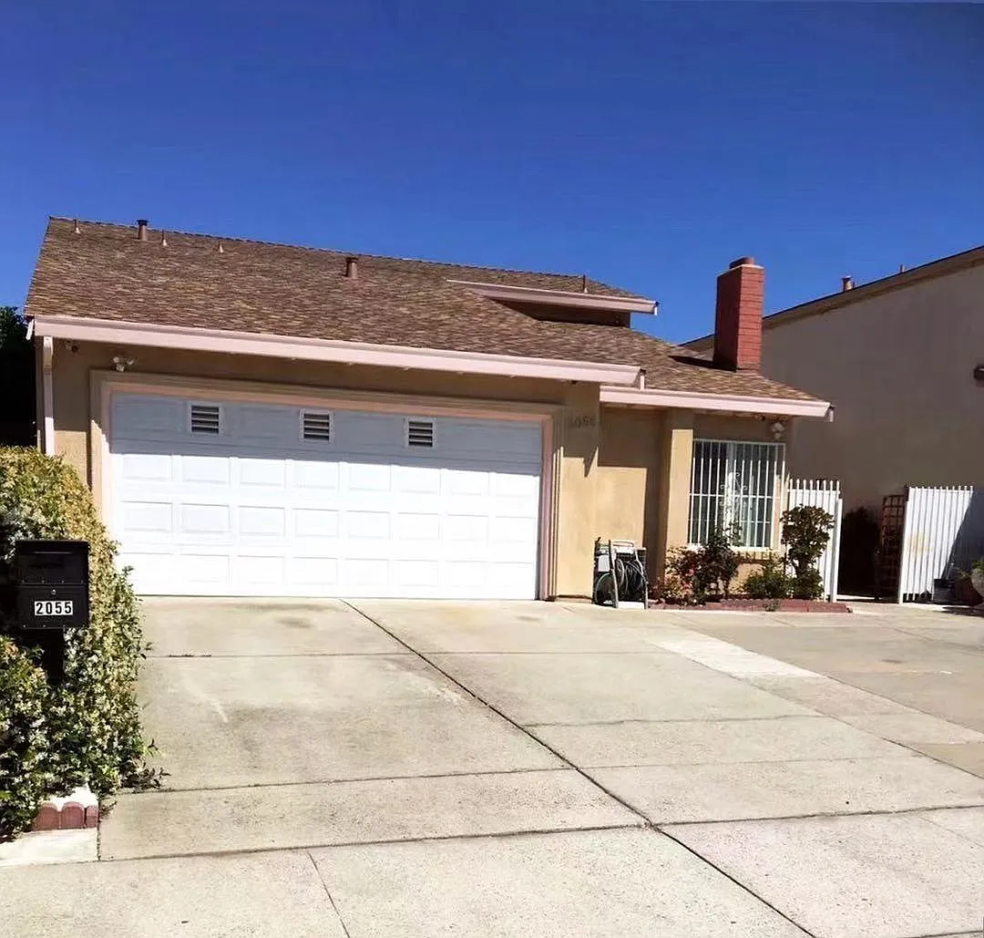 2055 Edgegate Dr photo 1