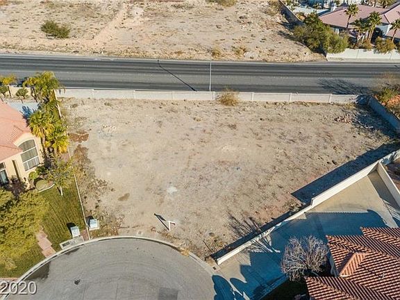 5th image of 1860 Fox Canyon Cir