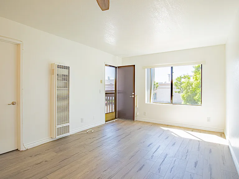 7800 Jackson St #100 — Photo 21