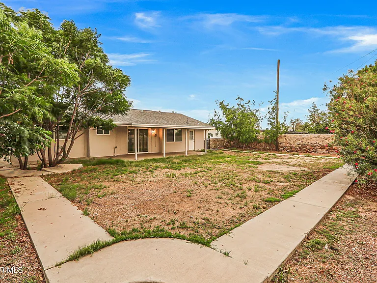4609 Skylark Way — Photo 33