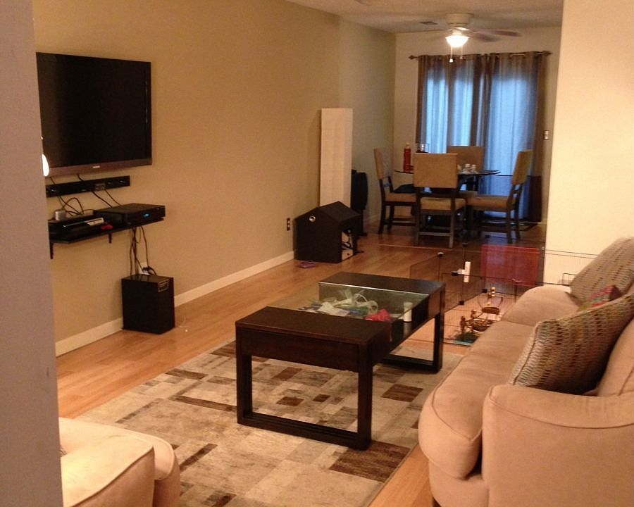 1st image of 1492 Bobby Ln