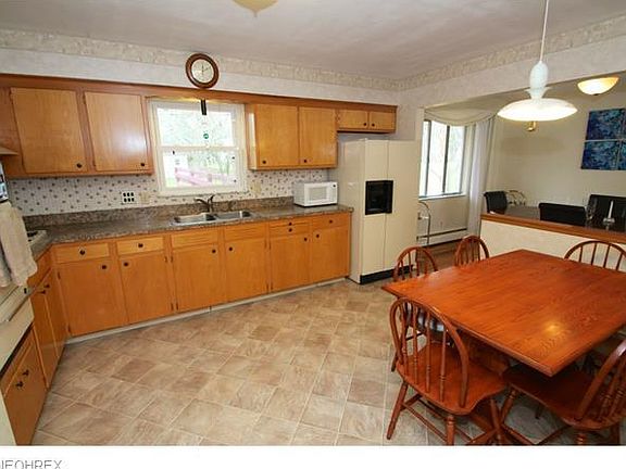 5th image of 2870 Bramblewood Dr