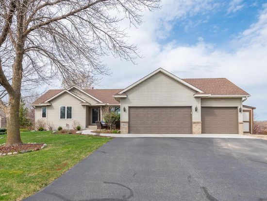 16850 Willowwood Cir SE, Prior Lake, MN 55372
