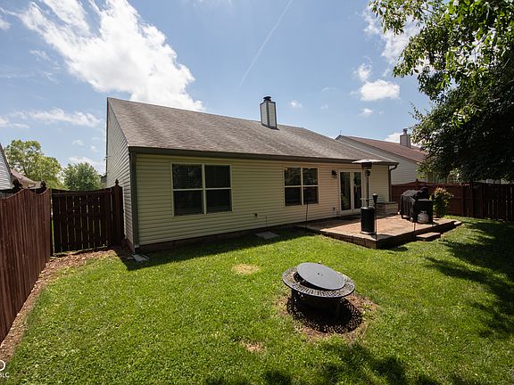 4th image of 730 Kingston Cir