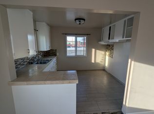 10104 1/2 S Dalerose Ave, Inglewood, CA 90304