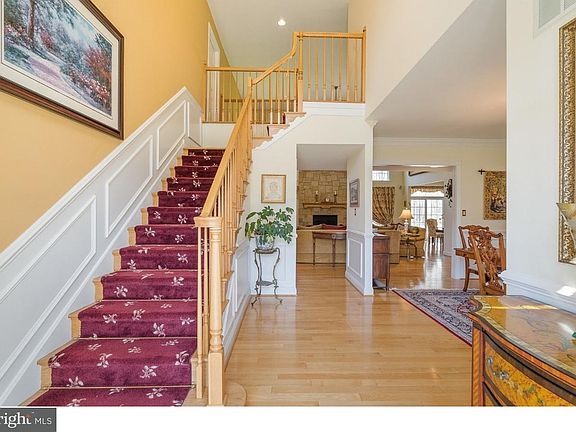 2nd image of 94 Ann Dr