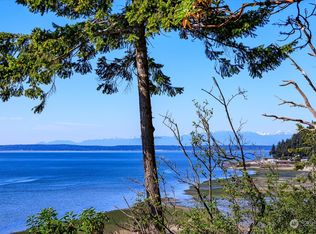 1934 Chase Dr, Oak Harbor, WA 98277