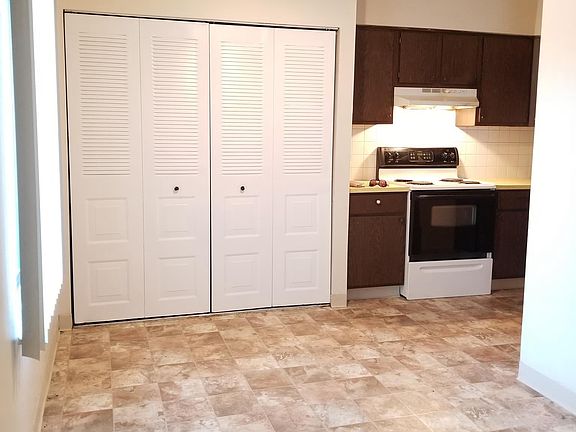 2nd image of 1300 Brimfield Dr APT C2