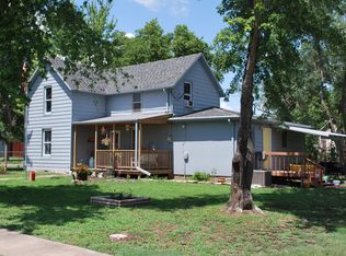 102 E 5th St, Woodbine, KS 67492