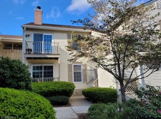23 Springvalley Blvd, Basking Ridge, NJ 07920
