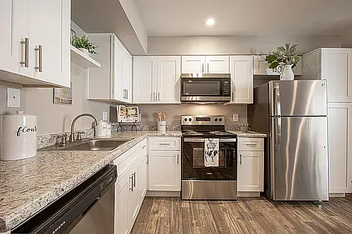 Stonegate Furnished Apartments — Photo 51