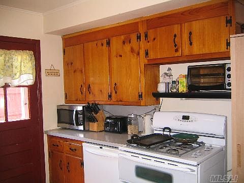 5th image of 6 Heath Ln