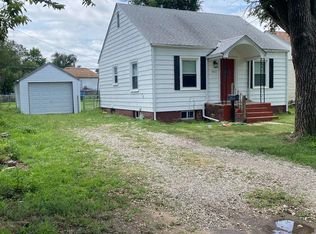 3411 18th St, Great Bend, KS 67530
