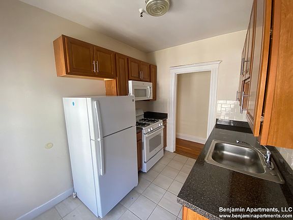 2nd image of 131-135 Washington St #43