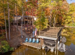1367 Great Creek Dr, Bracey, VA 23919