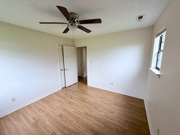 107 Blaine St #A — Photo 12