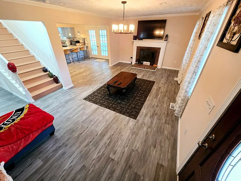220 Teague Trl — Photo 9