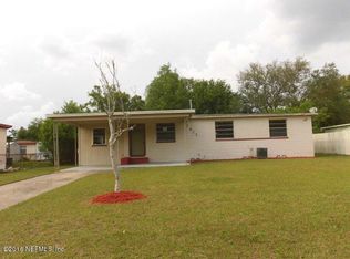 7413 Hielo Dr, Jacksonville, FL 32211