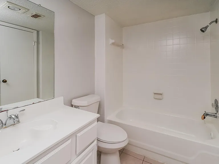 200 Pecan Dr #702 — Photo 13