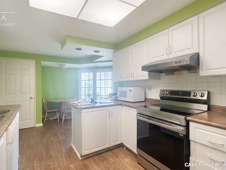 265 Westcourt Pl #807 — Photo 2