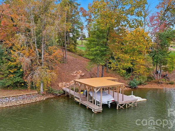 5411 Icard Ridge Rd, Hickory, NC 28601