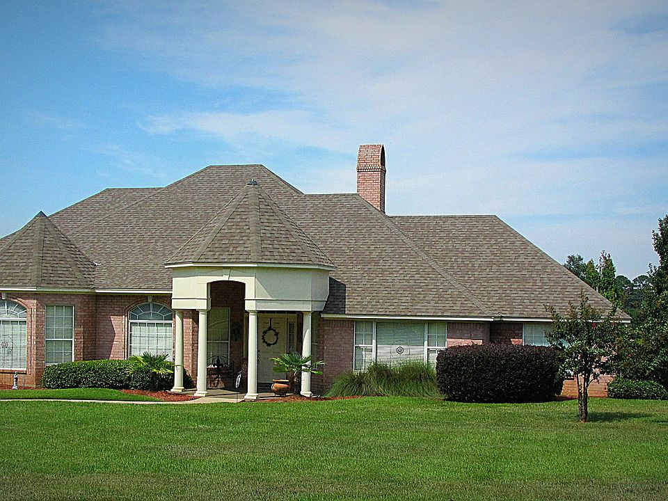 1st image of 216 Woodhaven Dr