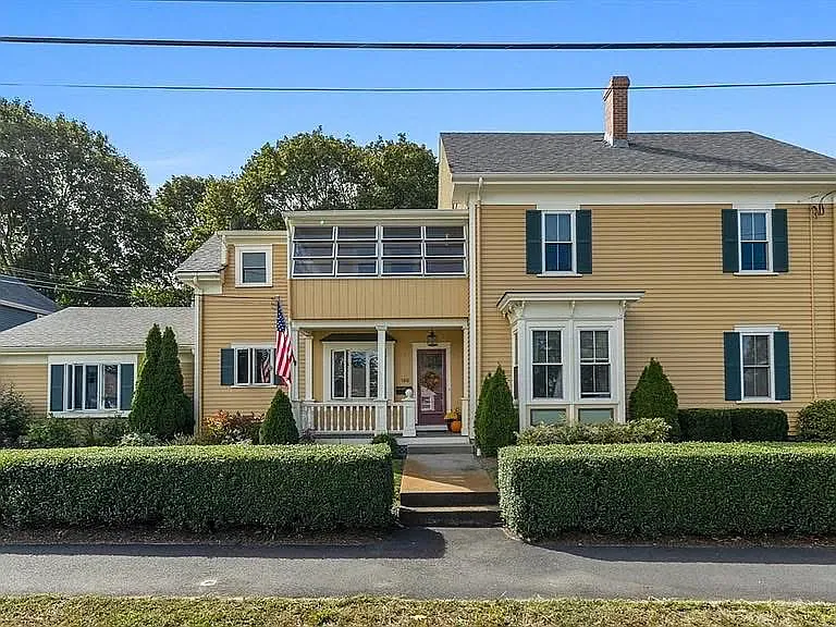 2 bed, $2,600 — Photo 2