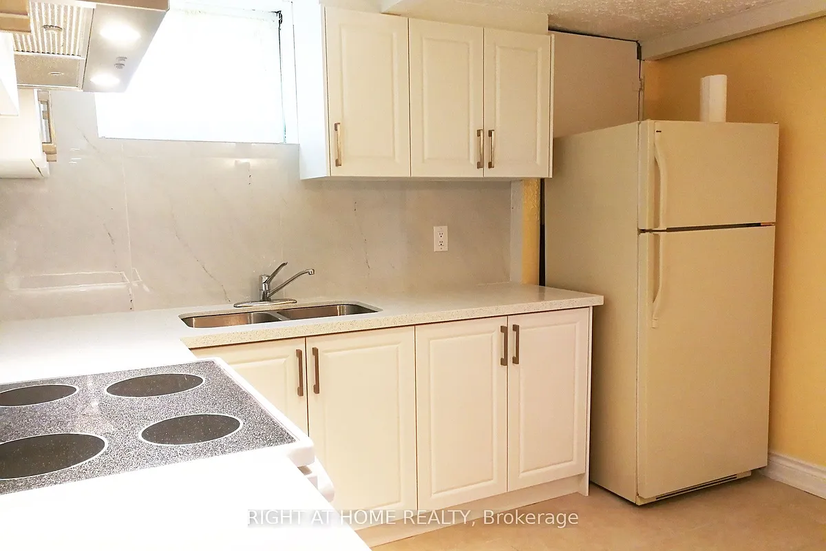 Building Photo - 51 Wilkinson Dr #LOWER