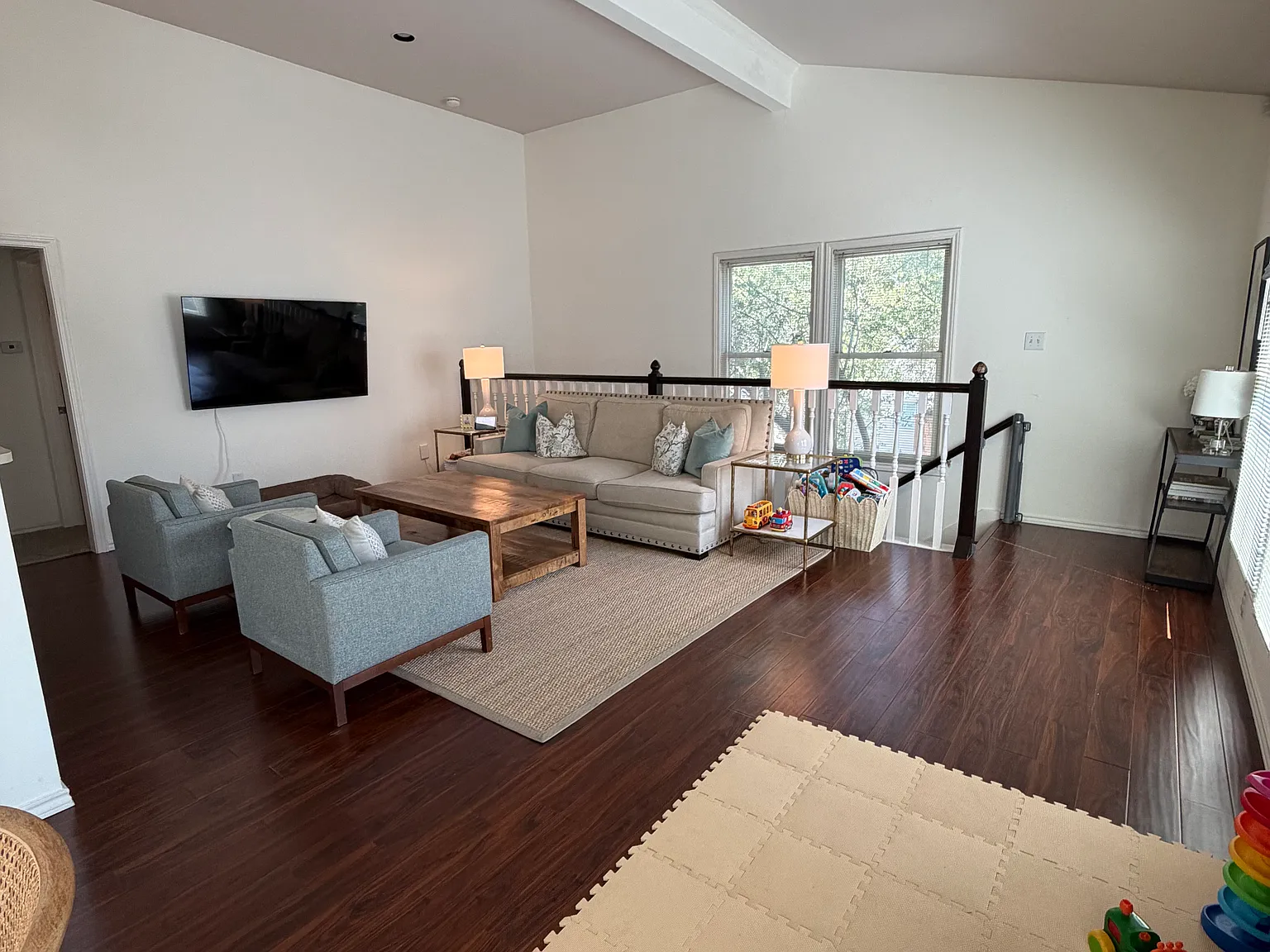 2 bed, 1484 sqft, $3,200 — Photo 2