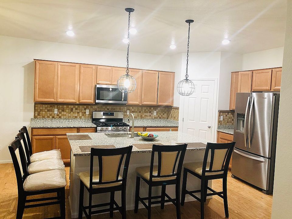 2nd image of 15987 E Otero Cir