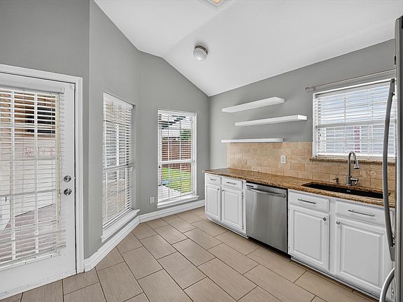 4th image of 11312 Promenade Rd
