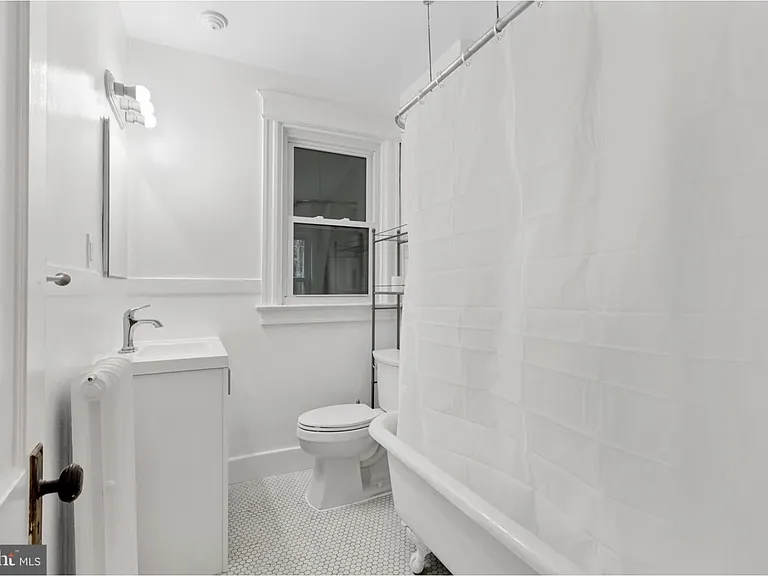 4007 4th St NW — Photo 15