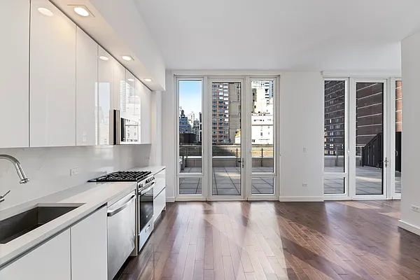 Rented by Mossanen Group | media 2