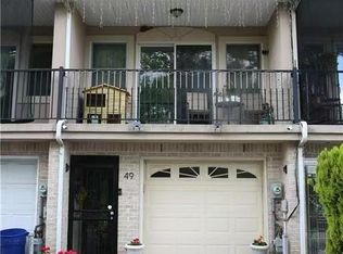 49 Crestwater Ct, Staten Island, NY