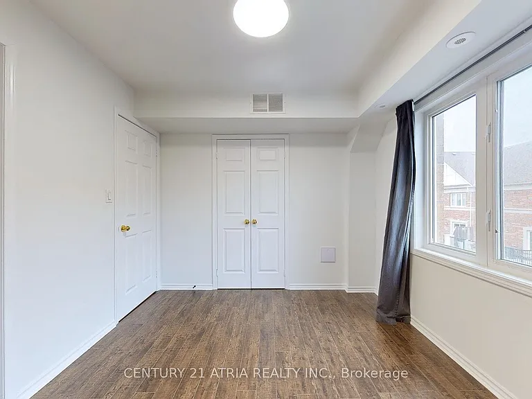 92 Louisbourg Way — Photo 18
