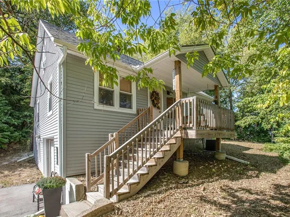 506 S Commercial St, Smithville, MO 64089