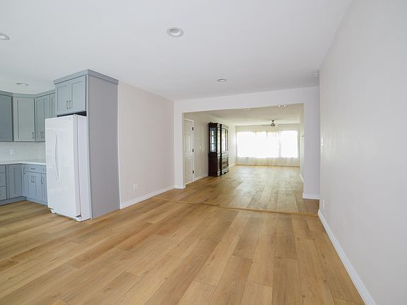 2nd image of 13116 Longworth Ave